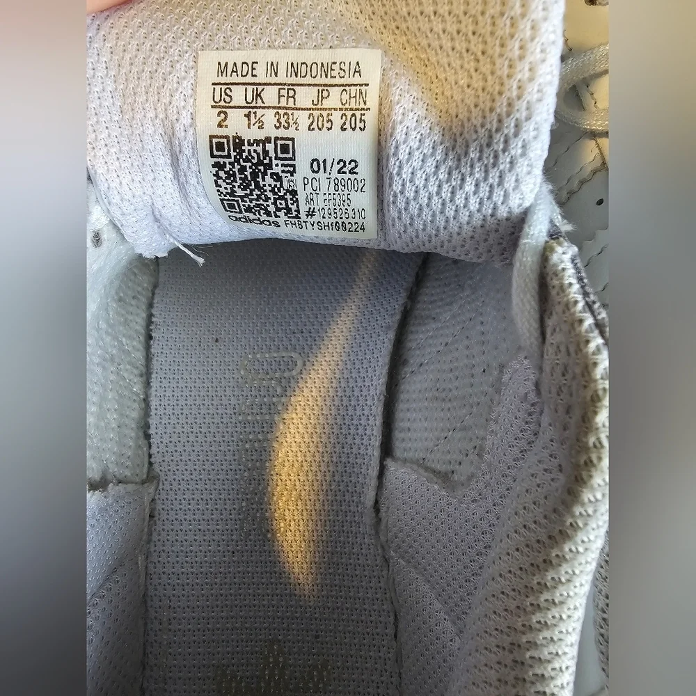 Adidas White Sneakers - Picture 7 of 8